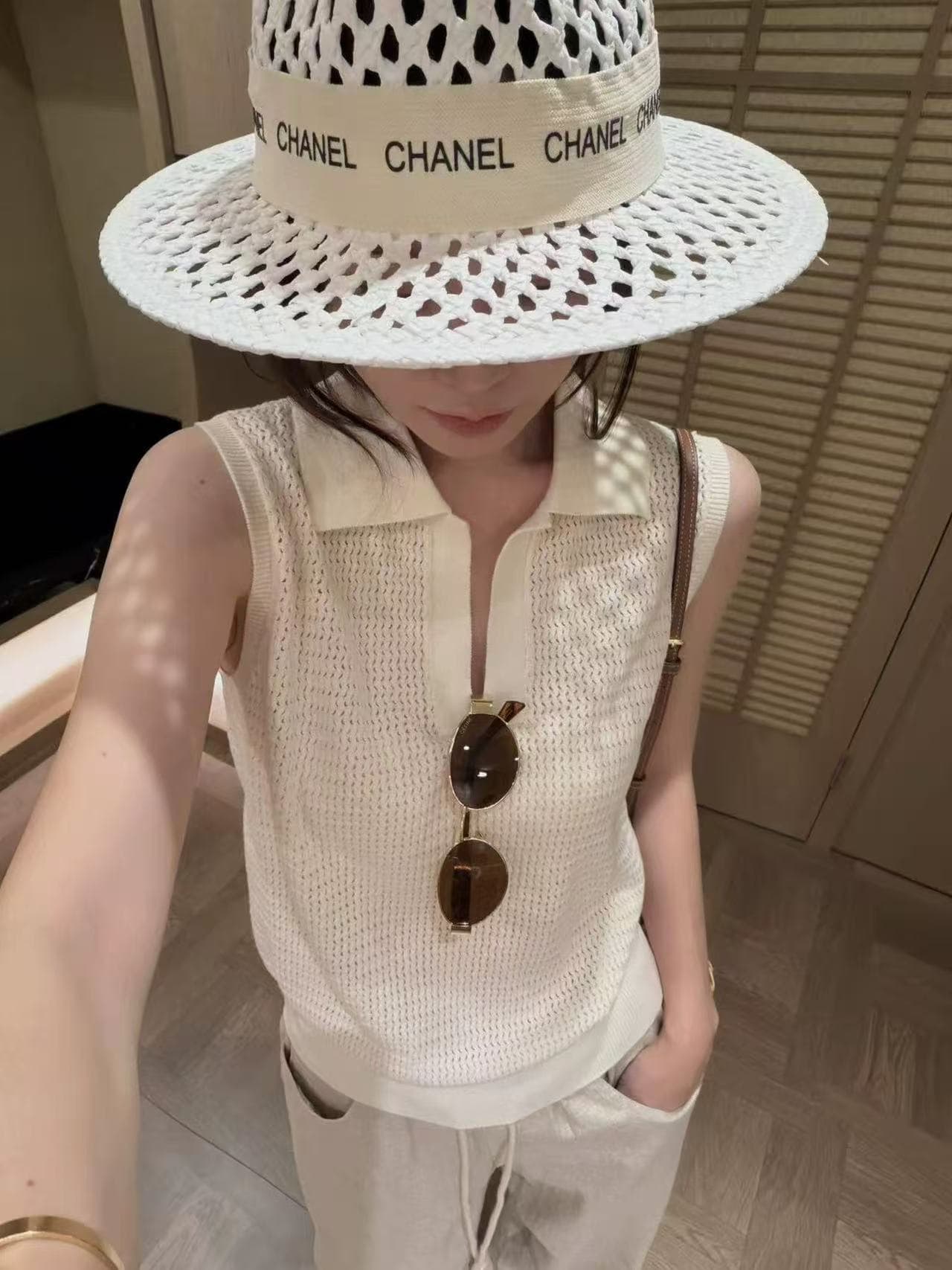 프랑스식 얼음 실크 홀로우 아웃 POLO 칼라 민소매 조끼 여성 여름 고유 한 품격 루즈핏 슬림해 보이는 다용도 어깨 맨위 상세 이미지 3