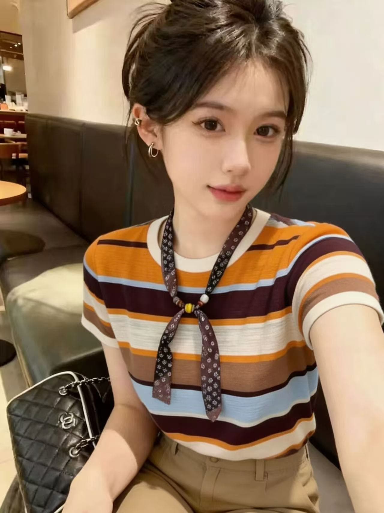 빛 요리 한 바람 스트라이프 배색 패치워크 라운드 넥 반팔 티셔츠 여성 2026 여름 새로운 몸매 가꾸기 슬림해 보이는 작은 대중 맨위