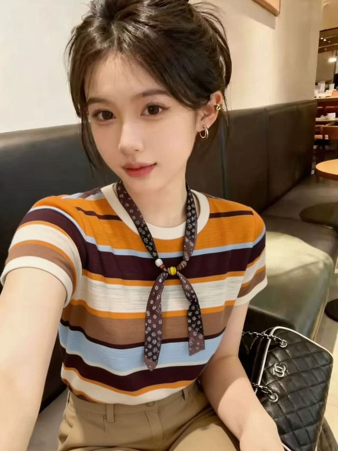빛 요리 한 바람 스트라이프 배색 패치워크 라운드 넥 반팔 티셔츠 여성 2026 여름 새로운 몸매 가꾸기 슬림해 보이는 작은 대중 맨위 상세 이미지 3