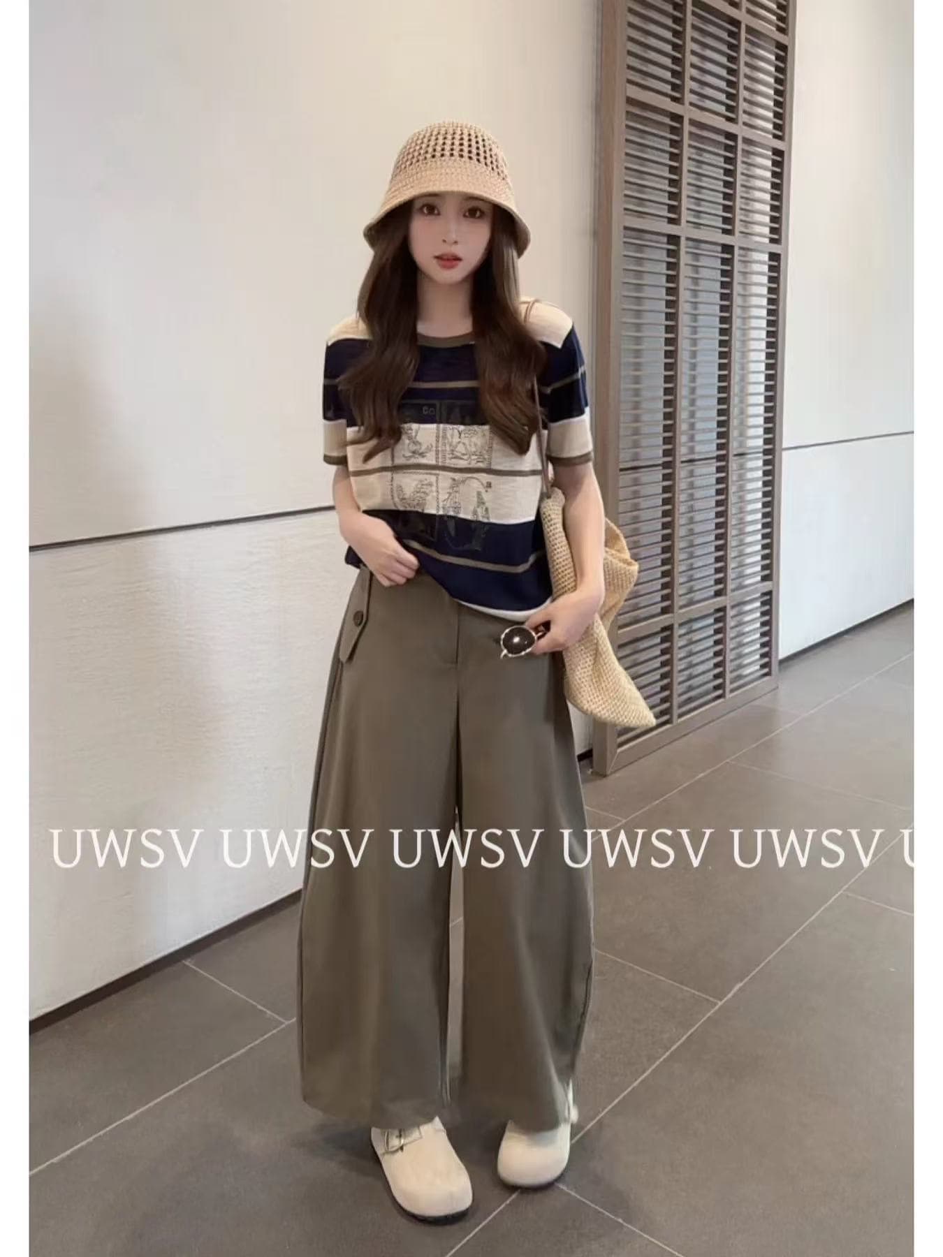 Annan uwsv 새로운 2026 여름 캐주얼 출퇴근 여자 루즈핏 라운드 넥 반팔 패치워크 색상 스트라이프 니트 스웨터 이미지 2