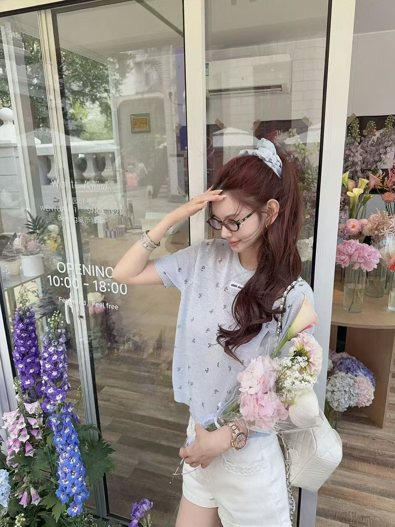 자오 첸 아침 신선함 꽃무늬 반팔 니트 스웨터 여성 여름 얇은 스타일 고급 센스 연령 감소 슬림해 보이는 맨위 배당 서클