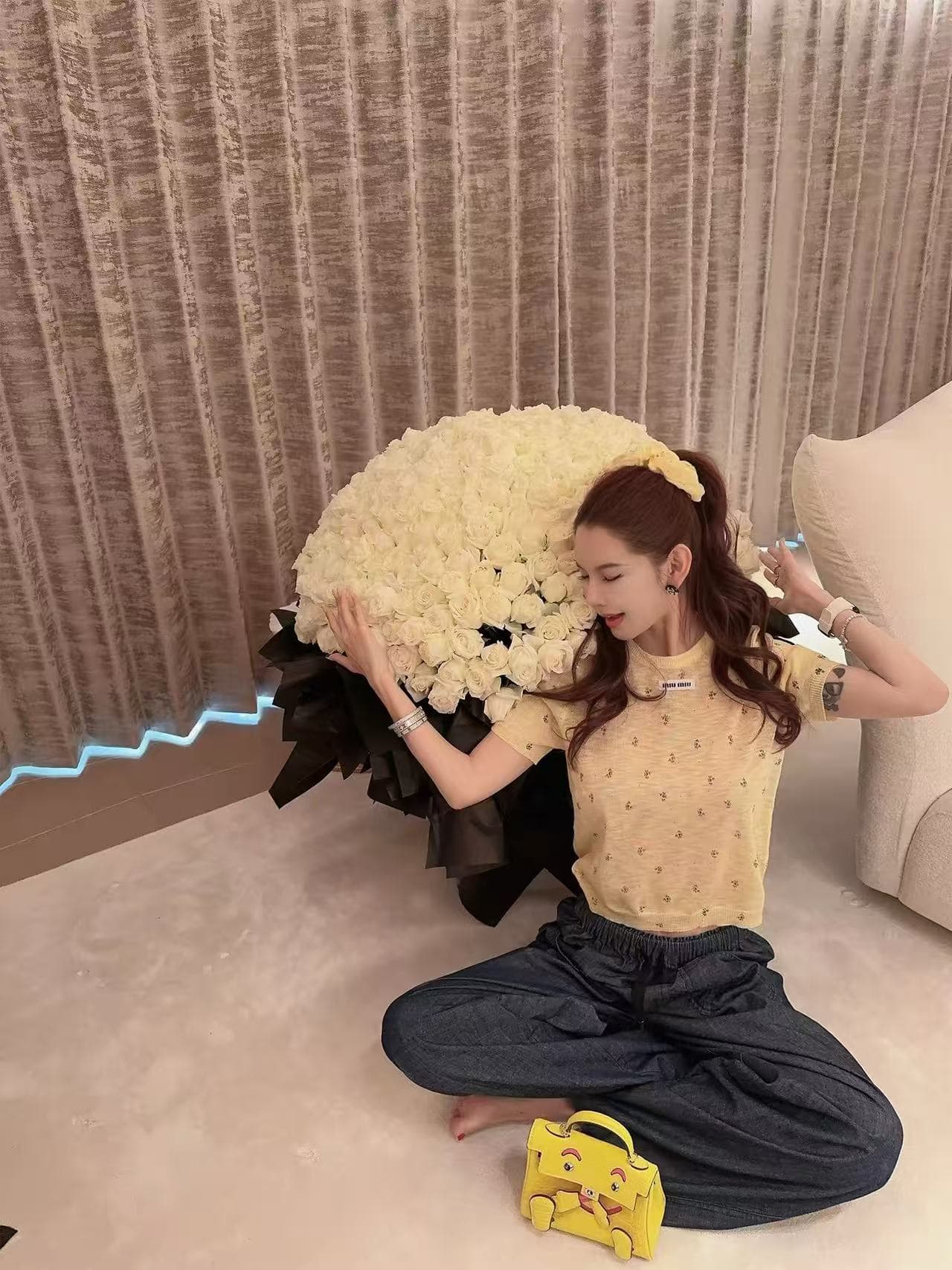 자오 첸 아침 신선함 꽃무늬 반팔 니트 스웨터 여성 여름 얇은 스타일 고급 센스 연령 감소 슬림해 보이는 맨위 배당 서클 이미지 3