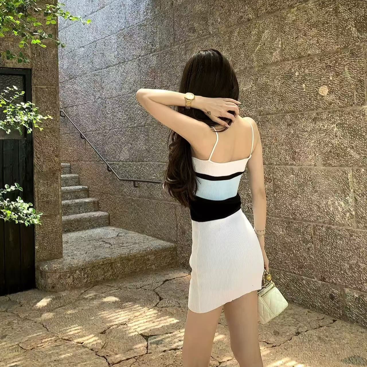 한 부서 배색 행침 목 니트 여성 드레스 여름 새로운 허리 수축 슬림해 보이는 타이트 타이트 스커트 순수한 욕망 쇼트 스타일 튜브탑 치마 이미지 5