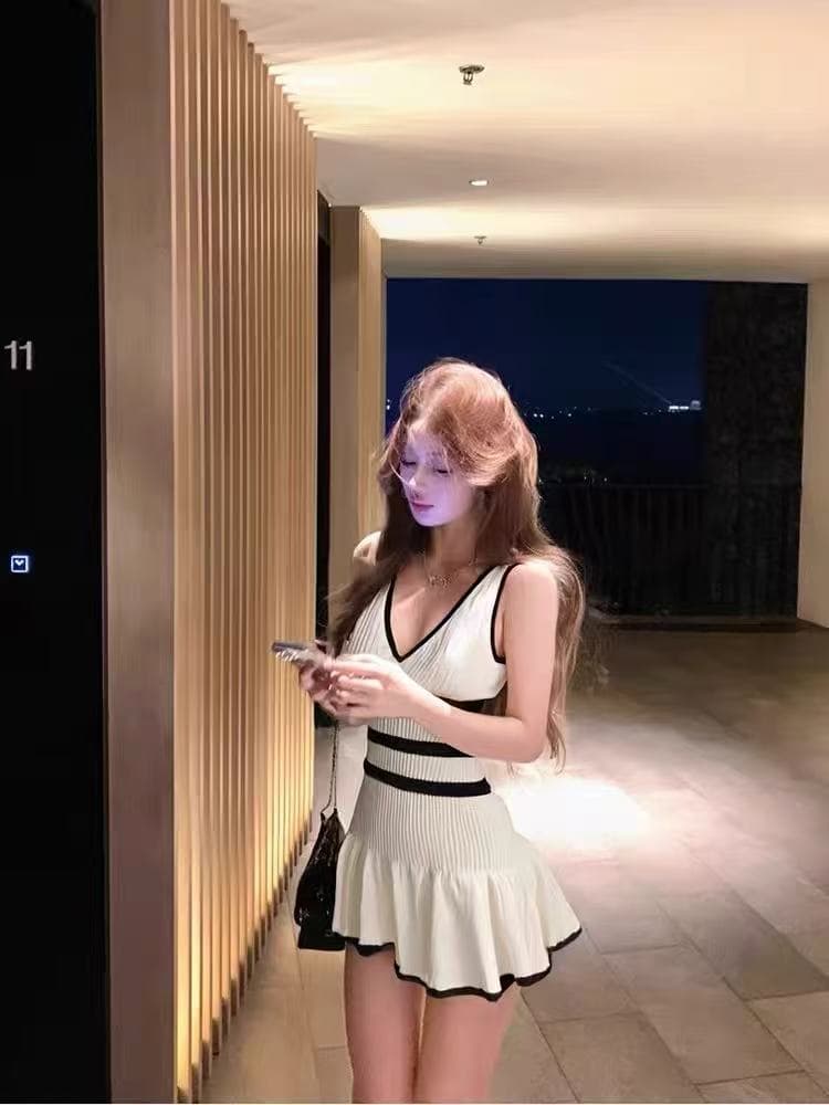화이트 V넥 슬립 여성 드레스 여름 허리 수축 품격 천 골드 명문 여성 높은 추위 순수한 욕망 바람 패션 짧은 치마 상세 이미지 3