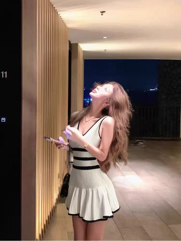 화이트 V넥 슬립 여성 드레스 여름 허리 수축 품격 천 골드 명문 여성 높은 추위 순수한 욕망 바람 패션 짧은 치마 상세 이미지 4