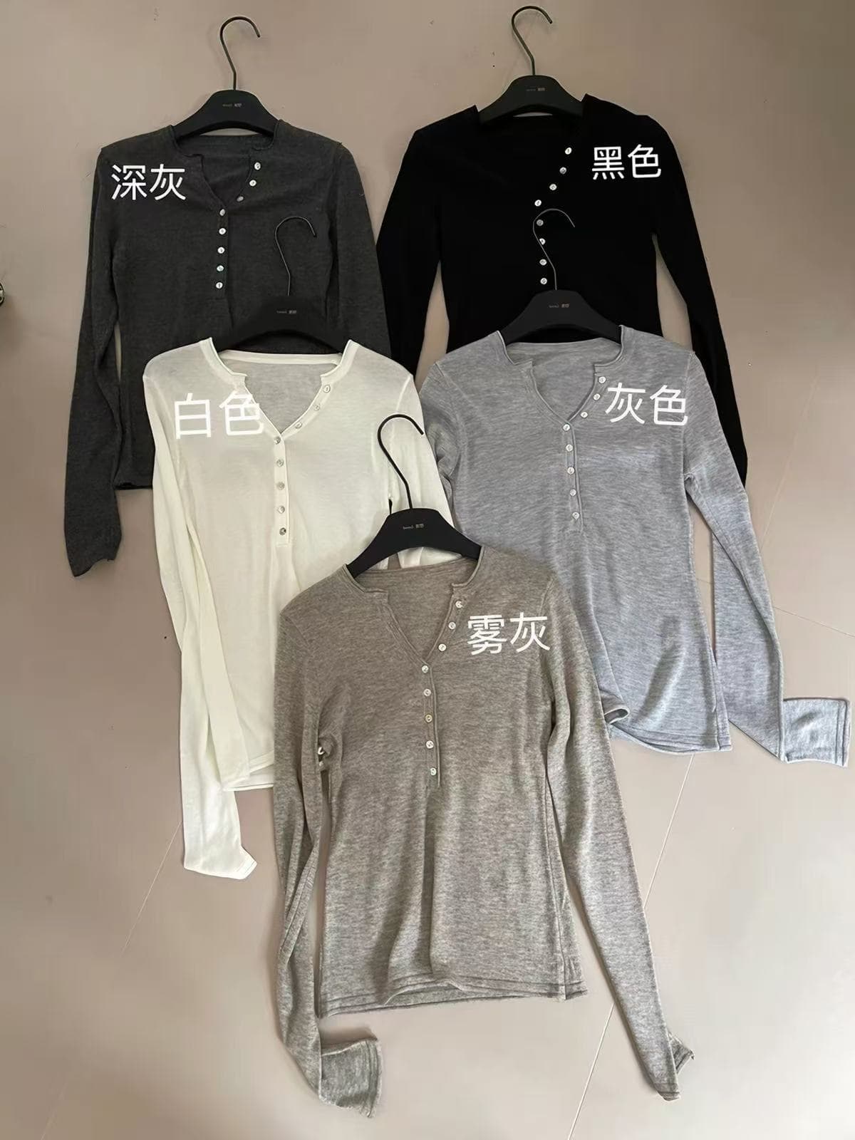 오래된 돈 바람 회색 몸매 가꾸기 헨리 셔츠 V넥 긴팔 티셔츠 여성 이른 가을 고급 센스 니트 기본 셔츠 인사이드 잡아라. 의류 상세 이미지 5
