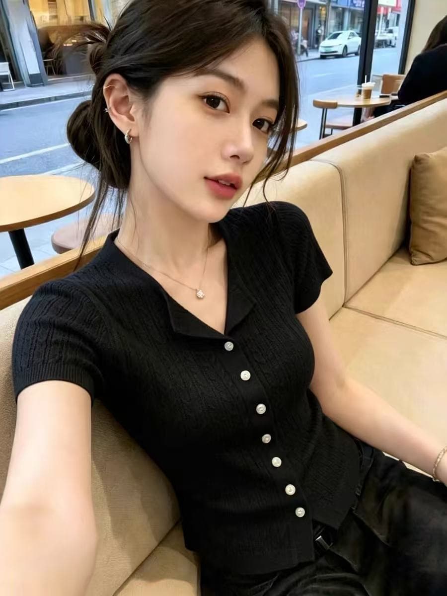 한 부서 작은 V넥 트위스트 꽃 니트 오픈 가디건 여성용 짧은 소매 2026 여름 새로운 품격 연령 감소 슬림해 보이는 패션 맨위 상세 이미지 2