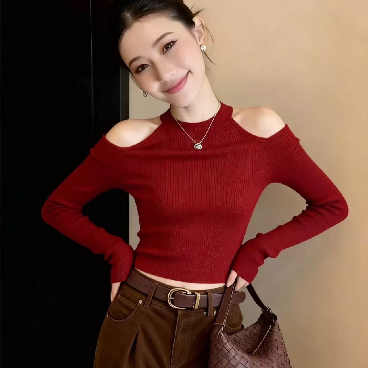 광저우 열세 개 고급 물품 여성 의류 보트넥 오프숄더 행침 목 긴팔 니트 기본 셔츠 인사이드 잡아라. 의류 봄 이미지 5