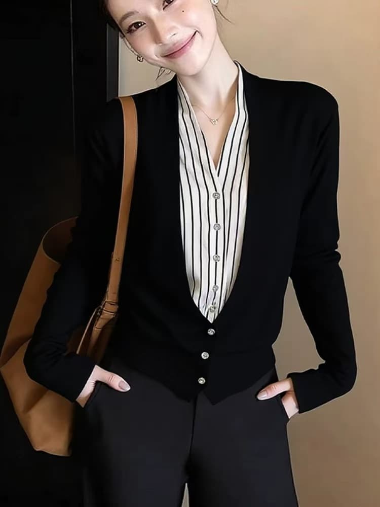검정색 페이크 레이어드 배색 V넥 니트 오픈 가디건 여성 2026 가을 새로운 긴팔 허리 수축 출퇴근 품격 맨위 이미지 3