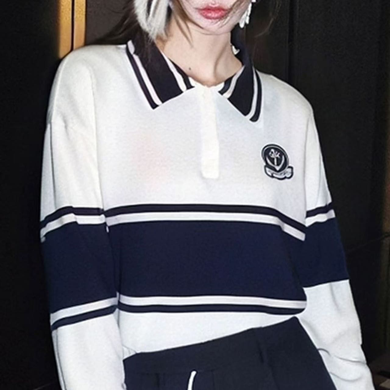 이른 가을 한 부서 분위기 센스 착용 가져 가라. 느긋한 고급 센스 인사이드 가져 가라. 기본 셔츠 해군 스타일 파란색 스트라이프 니트 스웨터 여성 이미지 5