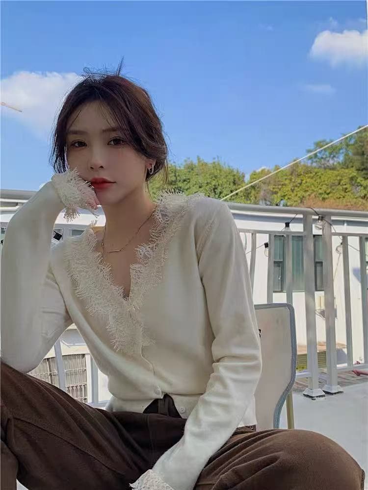 프랑스식 섹시함 몸매 가꾸기 레이스 셔츠 Chic 작은 셔츠 여성 봄 가을 빛 요리 한 달콤한 핫걸 쇼트 스타일 고유 한 아름다운 작은 맨위 상세 이미지 1