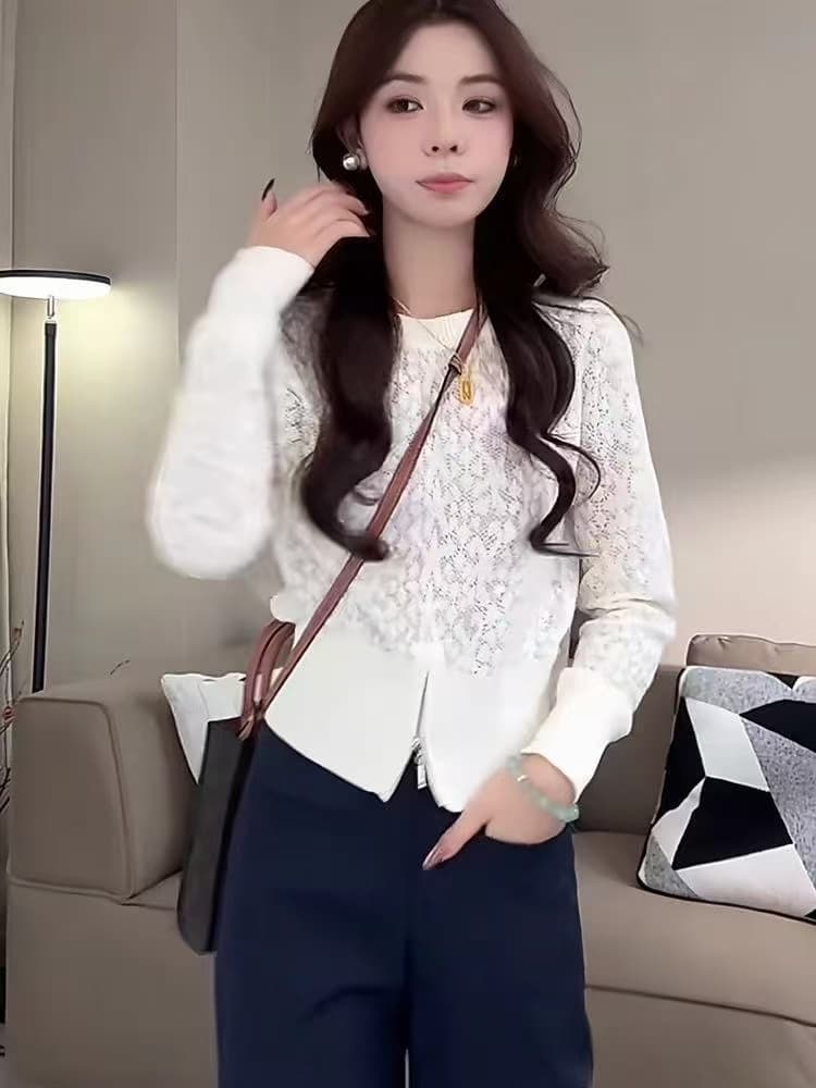 프랑스식 화이트 홀로우 아웃 자카드 니트 스웨터 여성 2026 새로운 가을 고급 품격 몸매 가꾸기 슬림해 보이는 풀오버 맨위