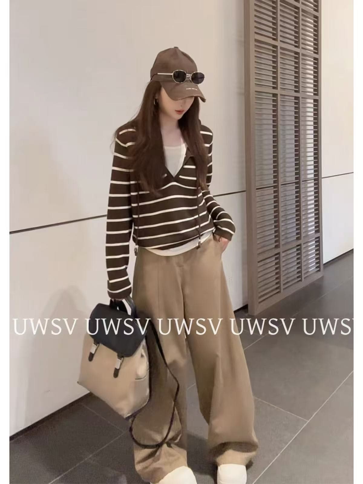 Annan uwsv 새로운 이른 가을 한 부서 작은 대중 루즈핏 캐주얼 여자 모자 셔츠 페이크 레이어드 후드 스트라이프 니트 스웨터 이미지 2