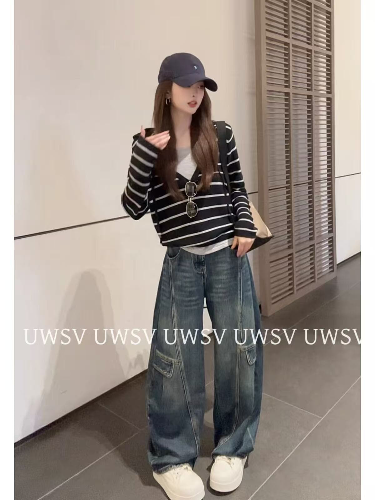 Annan uwsv 새로운 이른 가을 한 부서 작은 대중 루즈핏 캐주얼 여자 모자 셔츠 페이크 레이어드 후드 스트라이프 니트 스웨터 상세 이미지 4
