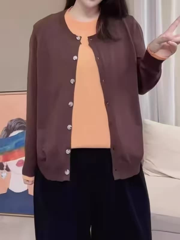 빅 사이즈 지방 mm 디자인 센스 패치워크 색상 페이크 레이어드 니트 오픈 가디건 여성 가을 슬림해 보이는 루즈핏 고급 센스 스웨터 맨위 이미지 2