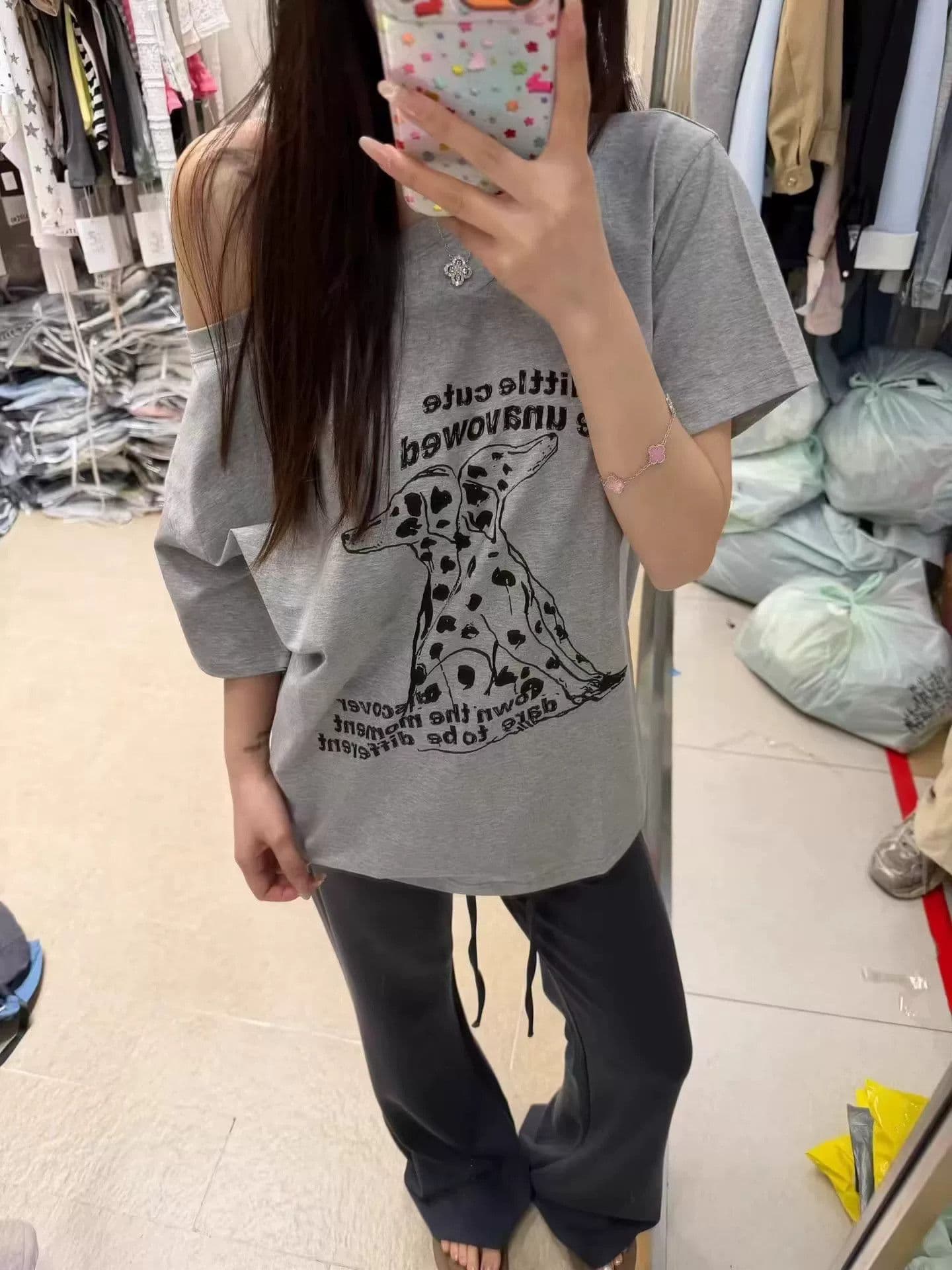 40 순면 220 그램 92 면 8 암모니아 Lun 비스듬한 칼라 오프숄더 오프숄더 반팔 티셔츠 여성 상세 이미지 3
