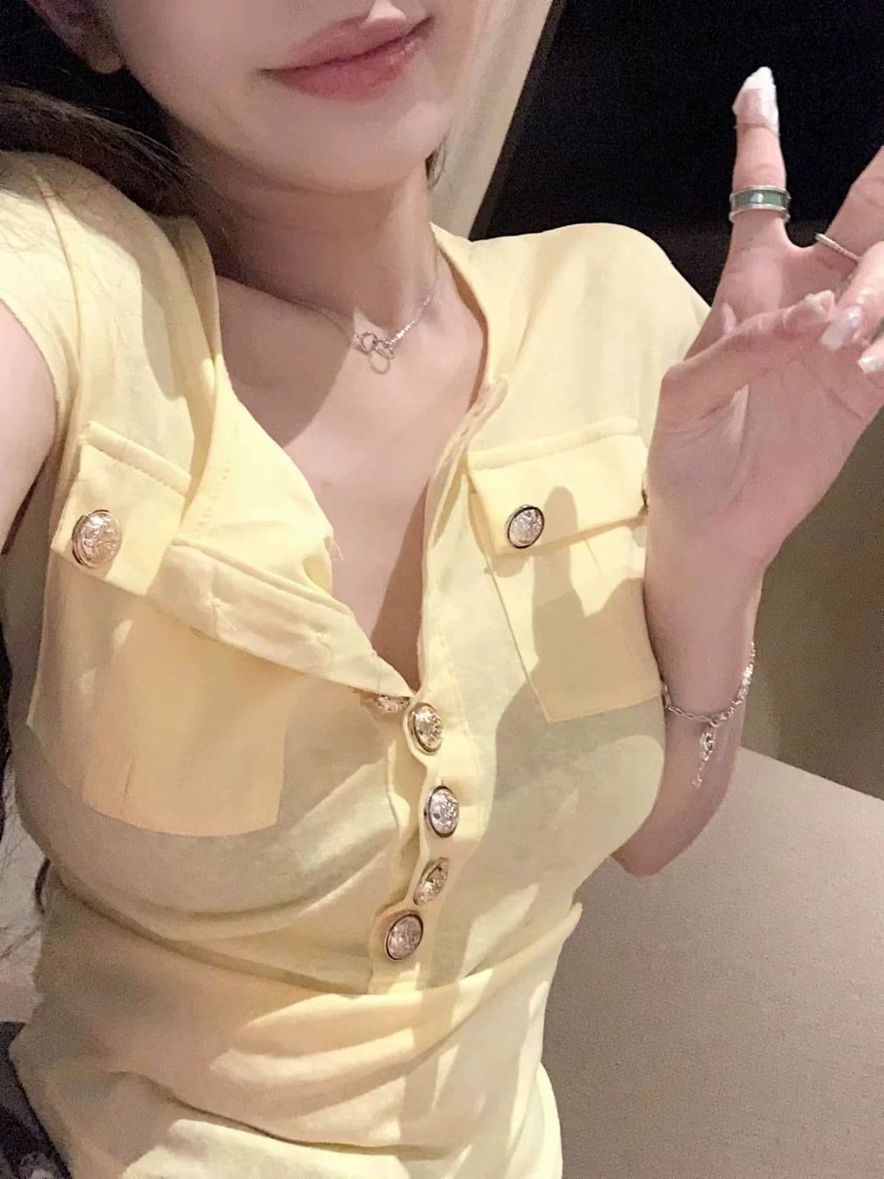 원본 품질 작은 날다 소매 싱글 줄 버튼 황색 맨위 순수한 욕망 바람 섹시함 t 상세 이미지 8