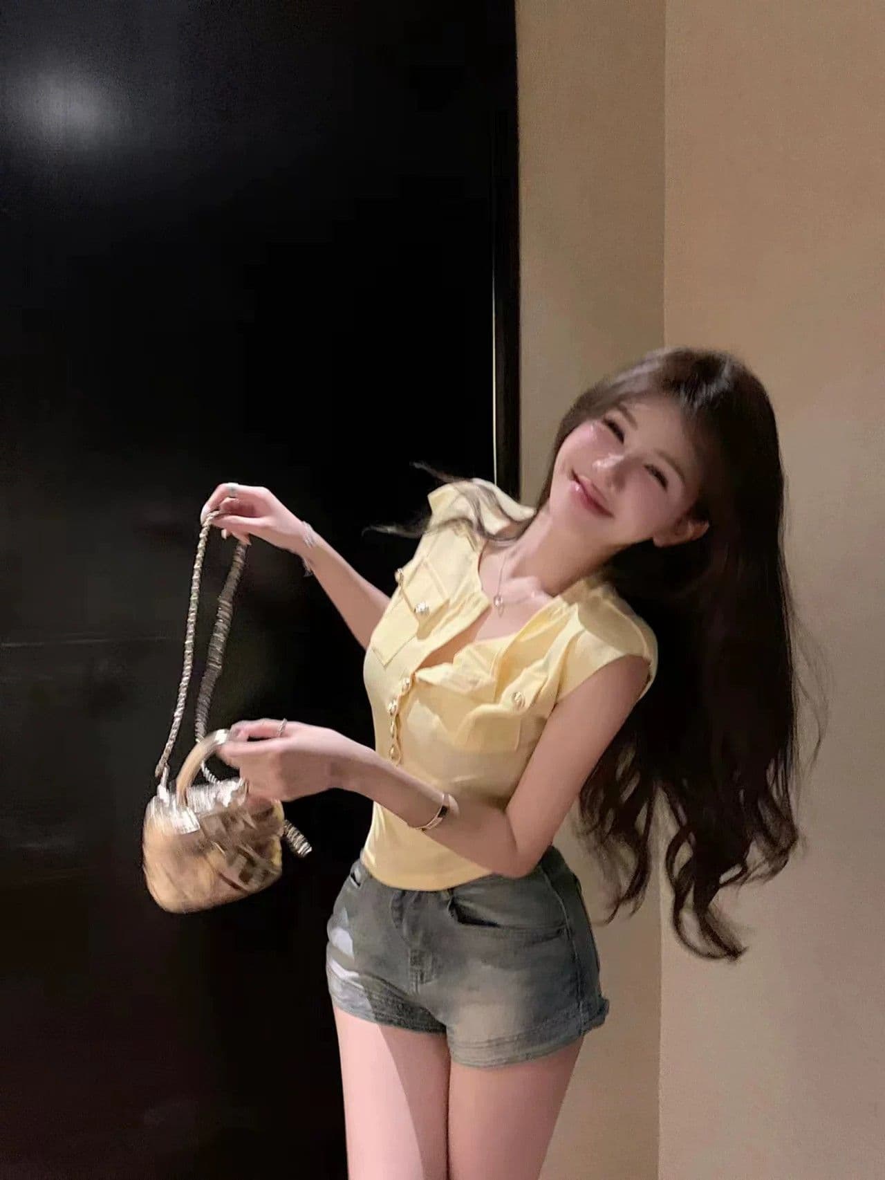 원본 품질 작은 날다 소매 싱글 줄 버튼 황색 맨위 순수한 욕망 바람 섹시함 t 상세 이미지 9