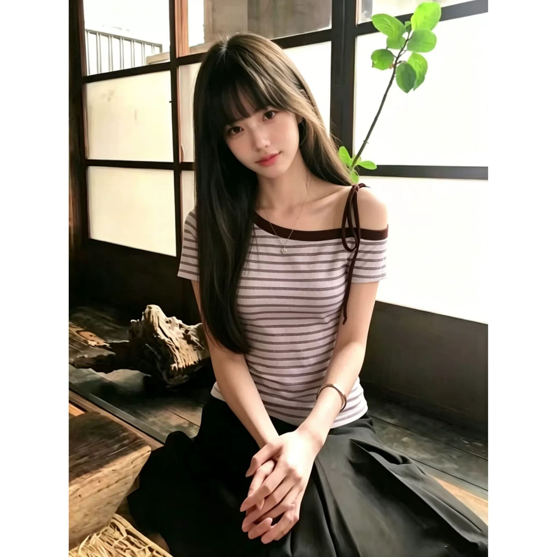 보라색 커피 인터레이스 된 한 부서 스트라이프 티셔츠 여성 여름 새로운 몸매 가꾸기 슬림해 보이는 반팔 핫걸 오프숄더 맨위 트렌디 이미지 4