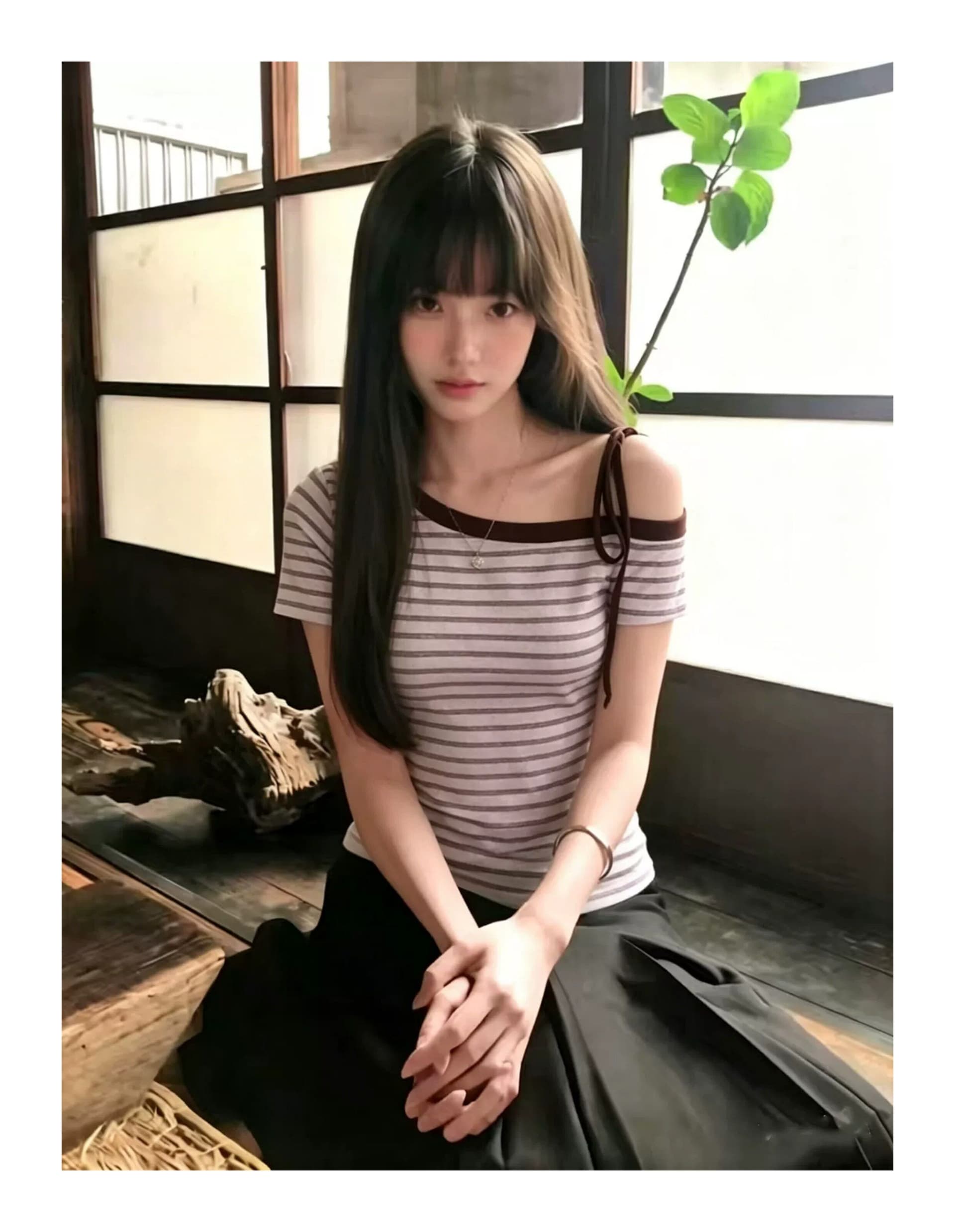 보라색 커피 인터레이스 된 한 부서 스트라이프 티셔츠 여성 여름 새로운 몸매 가꾸기 슬림해 보이는 반팔 핫걸 오프숄더 맨위 트렌디 상세 이미지 2