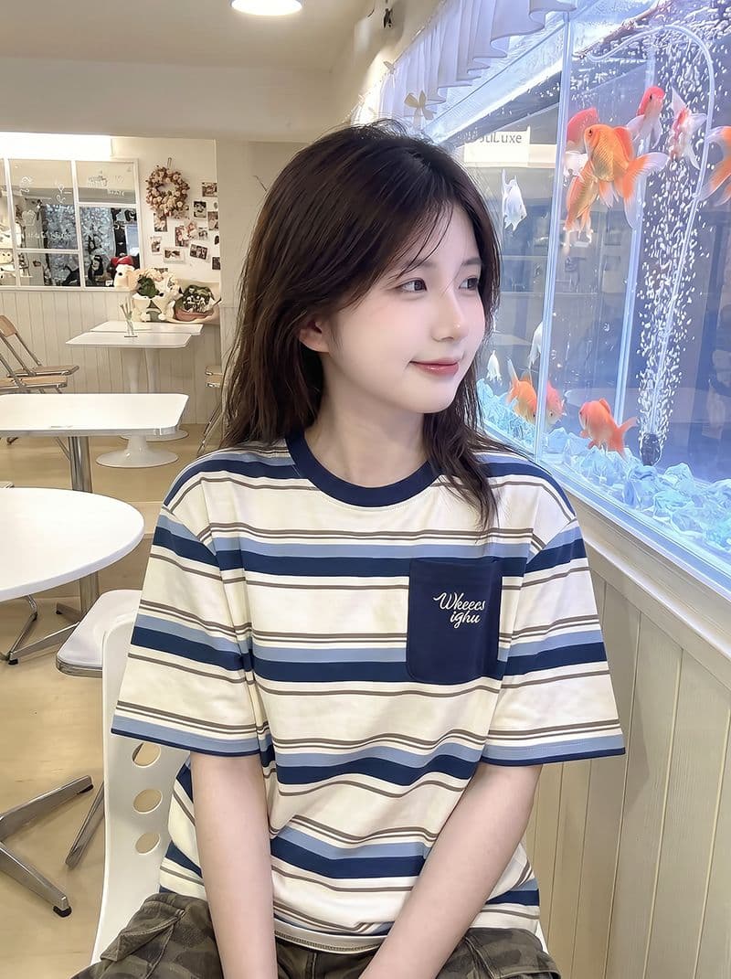 순면 스트라이프 반팔 티셔츠 여성 여름 새로운 한 부서 중간 길이 루즈핏 주머니 자수 라운드 넥 맨위 상세 이미지 10