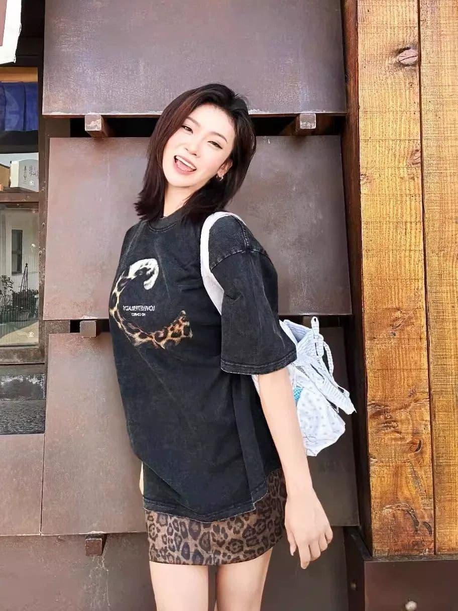 230 크 워싱 마 오래된 순면 반팔 티셔츠 여성 루즈핏 대 에디션 이미지 3