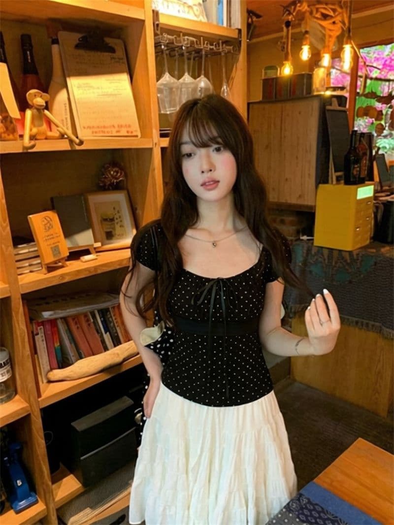 순수한 욕망 바람 디자인 센스 광장 칼라 나비 매듭 레이스 조각 반팔 티셔츠 도트 무늬 품격 연령 감소 맨위 여성 상세 이미지 4
