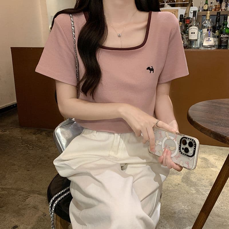 구슬 그라운드 면 200그램 반팔 티셔츠 2026 여름 트렌디 단색 몸매 가꾸기 쇼트 스타일 긍정적 인 어깨 배색 칼라 여성 의류 맨위 상세 이미지 29