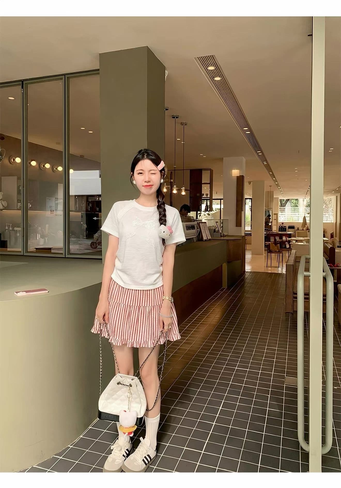 180 그램 65 폴리 에스터 35 면 한 부서 자수 긍정적 인 어깨 쇼트 스타일 반팔 티셔츠 여성 여름 작은 키 몸매 가꾸기 슬림해 보이는 맨위 상세 이미지 6