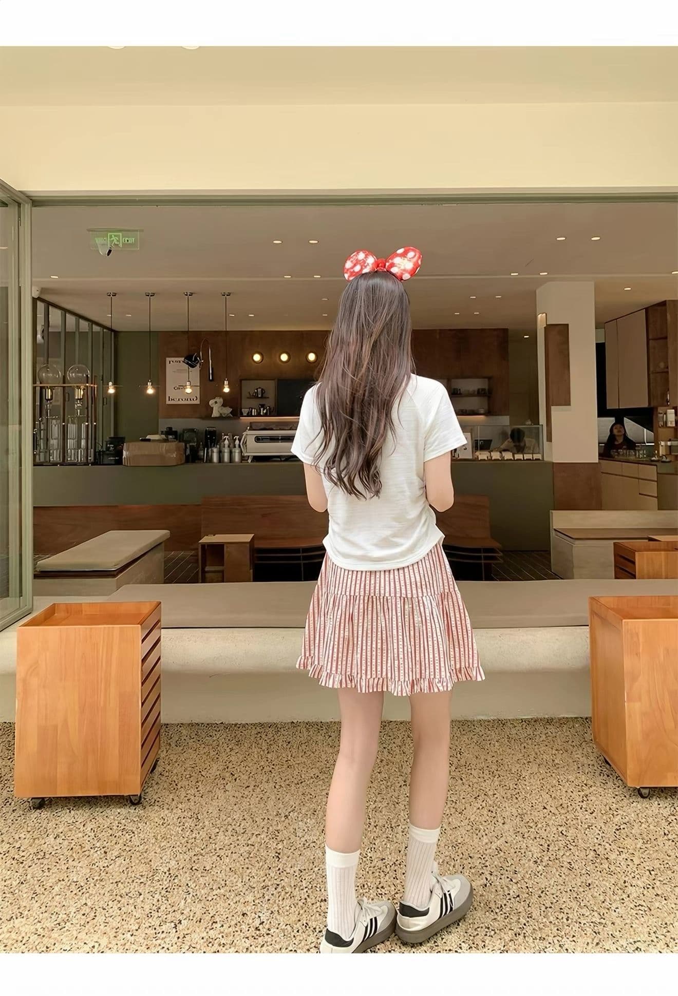 180 그램 65 폴리 에스터 35 면 한 부서 자수 긍정적 인 어깨 쇼트 스타일 반팔 티셔츠 여성 여름 작은 키 몸매 가꾸기 슬림해 보이는 맨위 상세 이미지 9