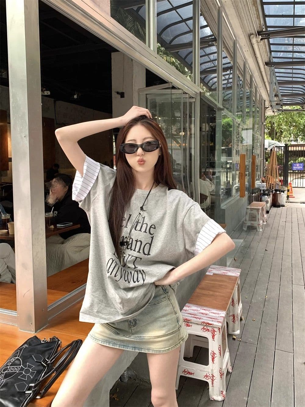 원본 품질 루즈핏 스트라이프 패치워크 느긋한 바람 알파벳 프린트 반팔 티셔츠 상세 이미지 5