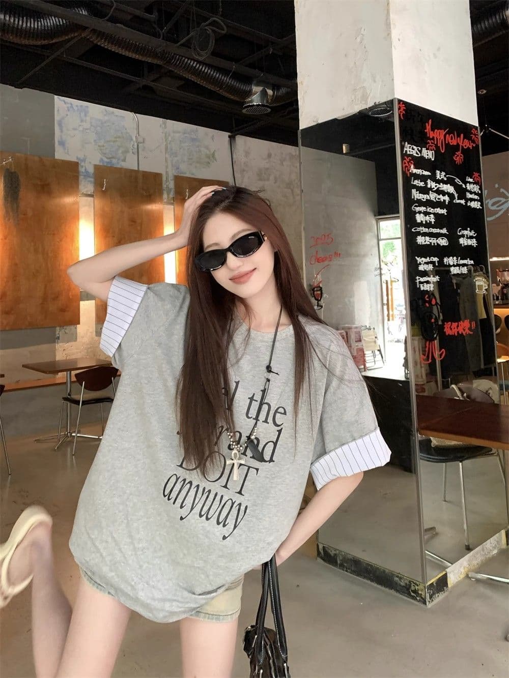원본 품질 루즈핏 스트라이프 패치워크 느긋한 바람 알파벳 프린트 반팔 티셔츠 상세 이미지 10