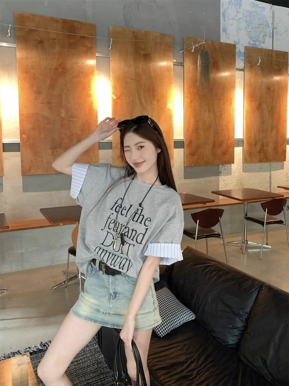 원본 품질 루즈핏 스트라이프 패치워크 느긋한 바람 알파벳 프린트 반팔 티셔츠 상세 이미지 13