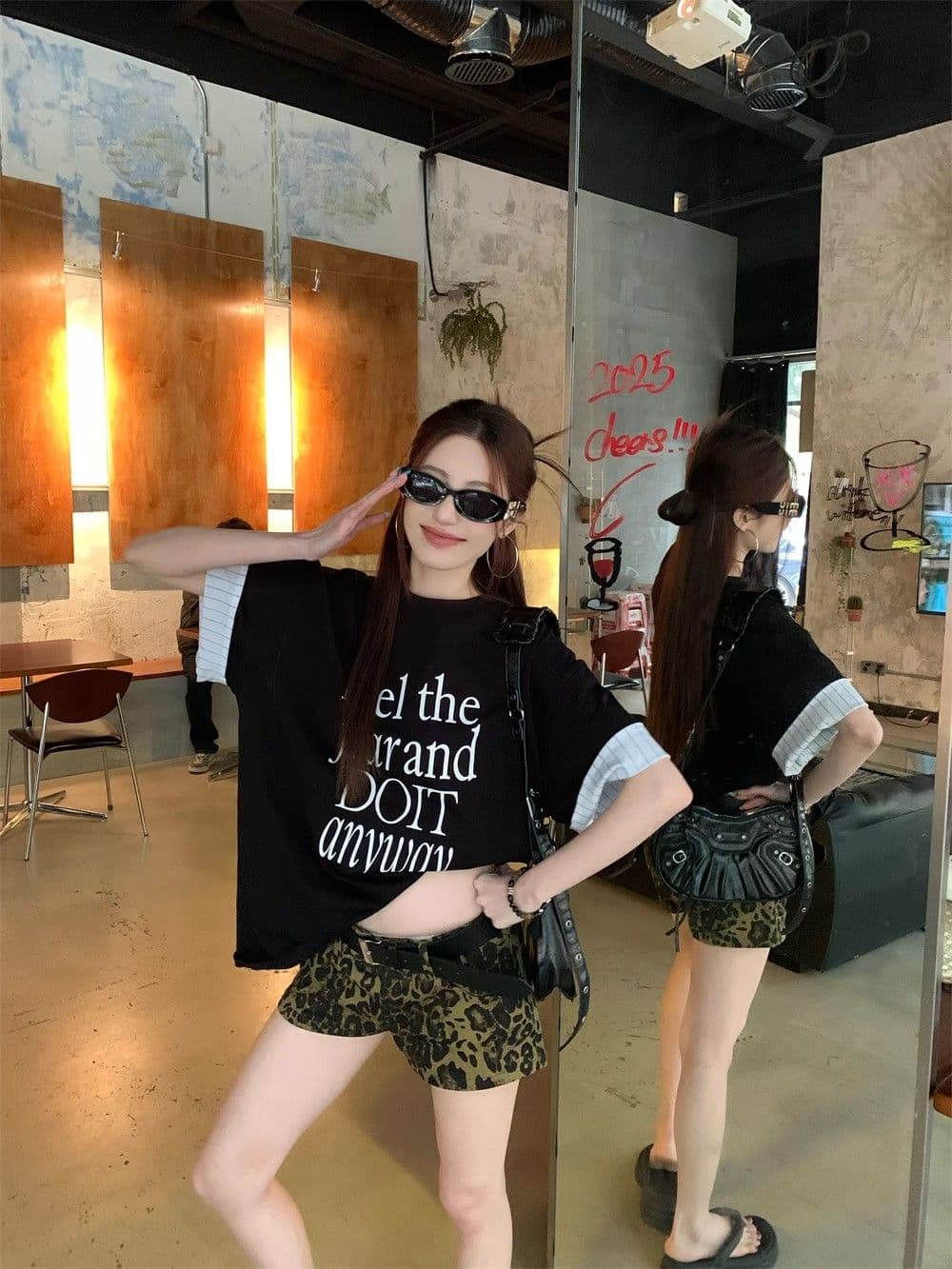 원본 품질 루즈핏 스트라이프 패치워크 느긋한 바람 알파벳 프린트 반팔 티셔츠 상세 이미지 21