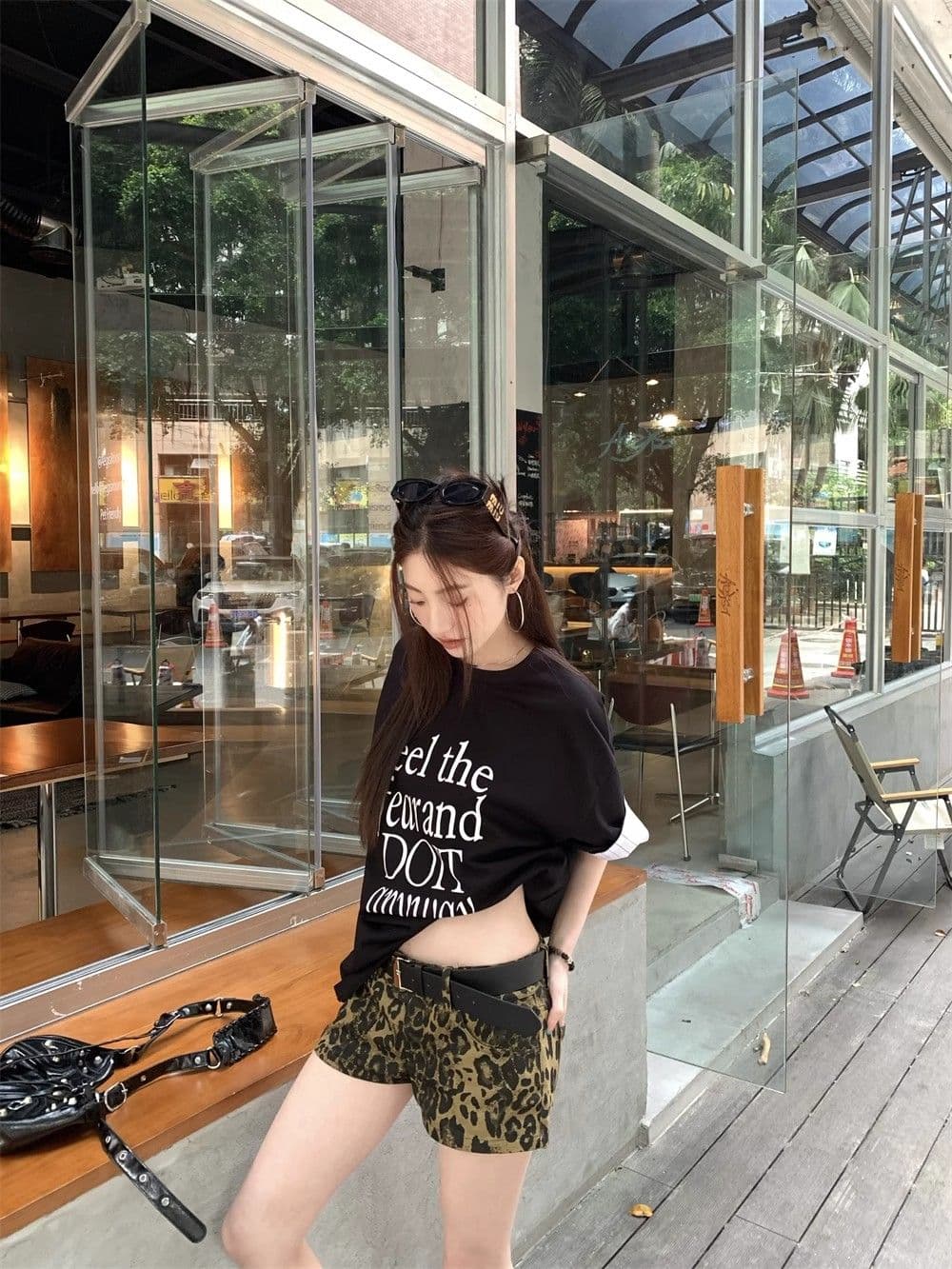 원본 품질 루즈핏 스트라이프 패치워크 느긋한 바람 알파벳 프린트 반팔 티셔츠 상세 이미지 28