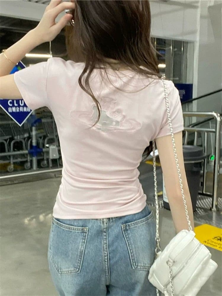 원본 품질 뒤로 홀로우 아웃 자수 화이트 반팔 티셔츠 슬림해 보이는 긍정적 인 어깨 의류 상세 이미지 6