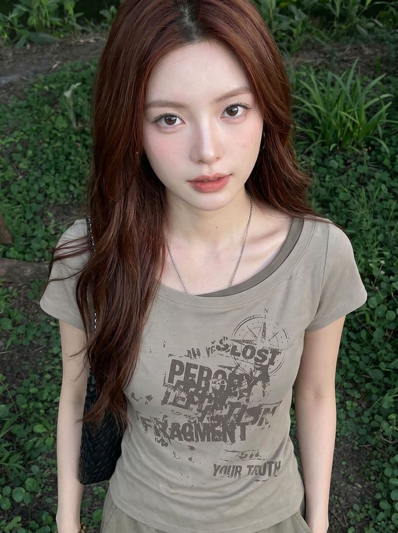 반팔 티셔츠 여성 의류 여름 새로운 몸매 가꾸기 디자인 센스 프린트 슬림해 보이는 페이크 레이어드 한 첨부 된 의류 상세 이미지 12