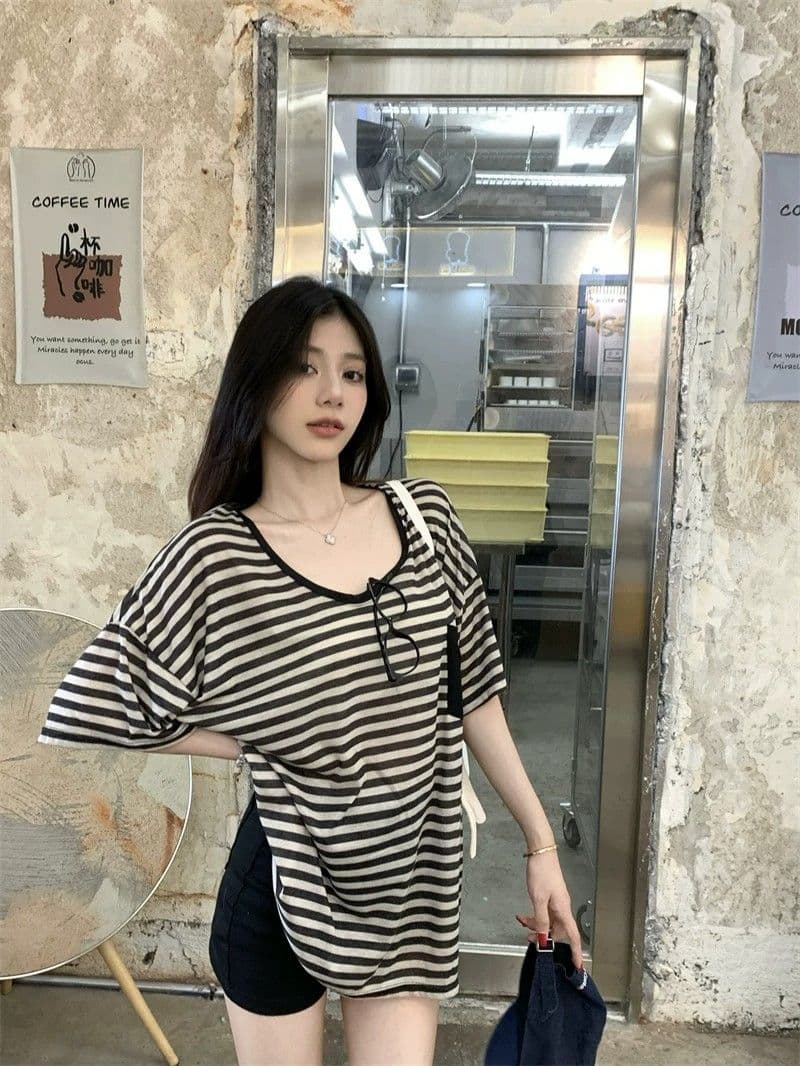 원본 품질 반팔 티셔츠 여름 스트라이프 느긋한 바람 루즈핏 V넥 맨위 상세 이미지 4