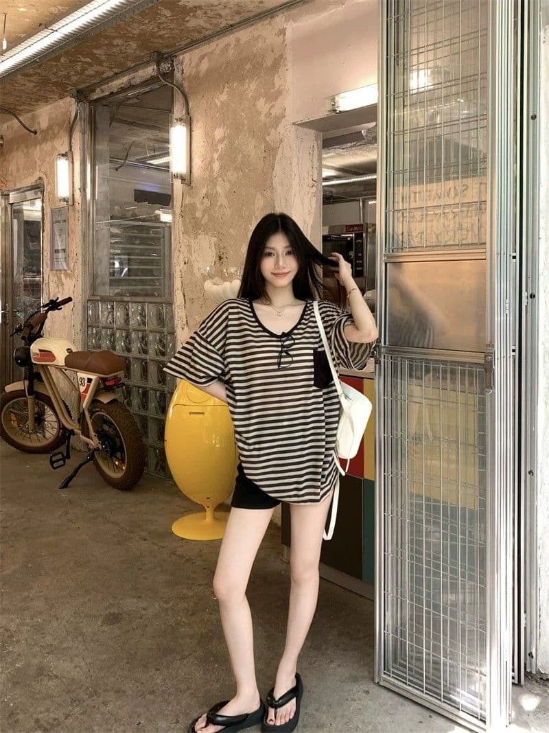 원본 품질 반팔 티셔츠 여름 스트라이프 느긋한 바람 루즈핏 V넥 맨위 상세 이미지 6