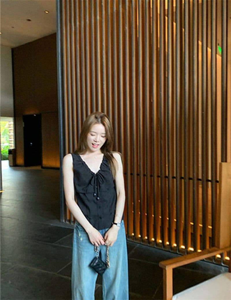 원본 품질 네리 V넥 조끼 여성 여름 비즈 핀치 Pleat 민소매 허리 수축 쇼트 스타일 작은 맨위 상세 이미지 25