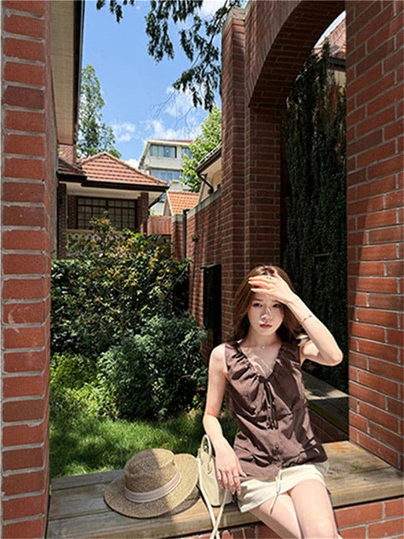 원본 품질 네리 V넥 조끼 여성 여름 비즈 핀치 Pleat 민소매 허리 수축 쇼트 스타일 작은 맨위 상세 이미지 39