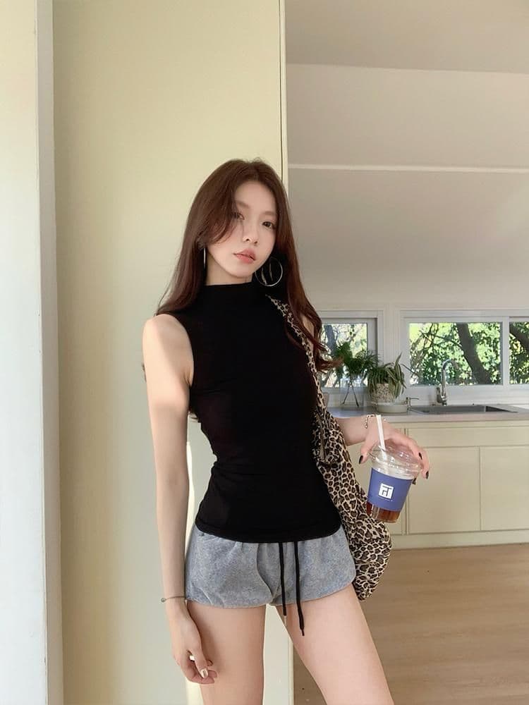 모달 260 그램 반하이넥 민소매 만나는 쇼트 스타일 조끼 여성 여름 슬립 몸매 가꾸기 슬림해 보이는 맨위 상세 이미지 6