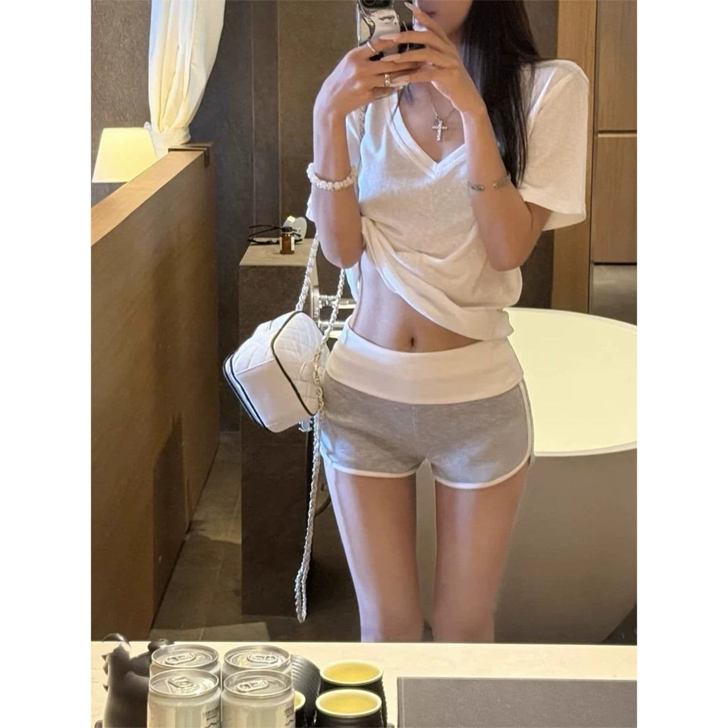 원본 것 반팔 티셔츠 여성 여름 다용도 V넥 디자인 센스 맨위 이미지 5