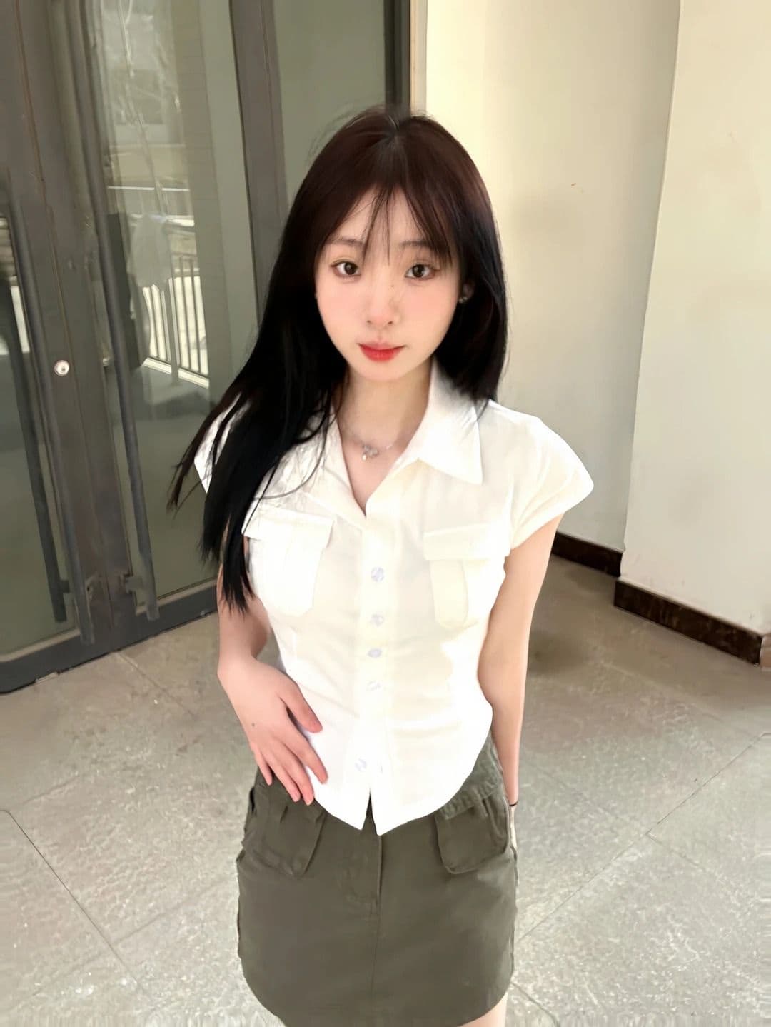 원본 품질 기초 익스트림 제인 바람 주머니 싱글 줄 버튼 POLO 칼라 반팔 티셔츠 상세 이미지 5