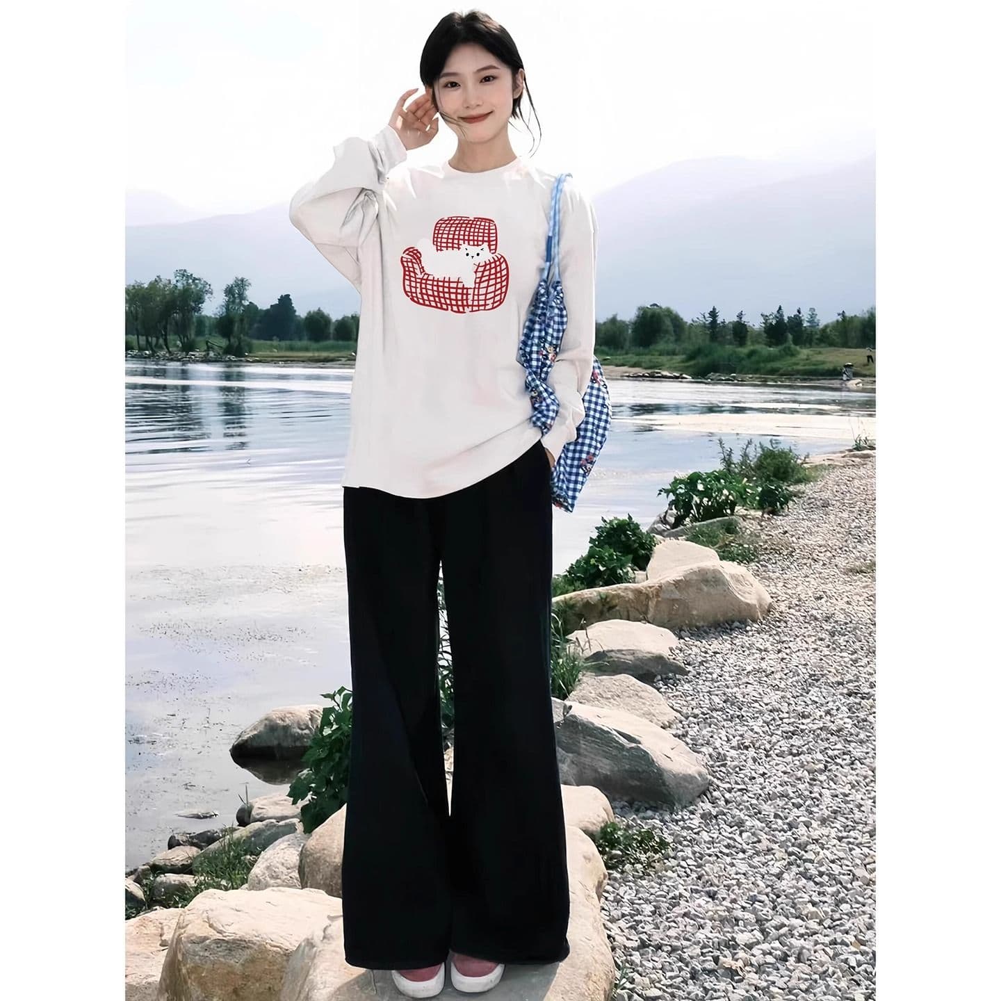 21 순면 210 그램 가을 의상 긴팔 티셔츠 여성 루즈핏 맨위 프린트 상세 이미지 6