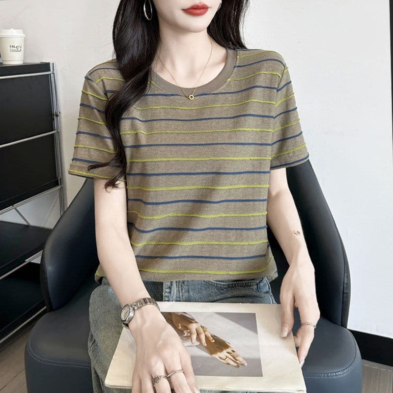 180 그램 65 면 35 폴리에스터 2026 여름 새로운 한국 스타일 반팔 티셔츠 여성 디자인 센스 이미지 2