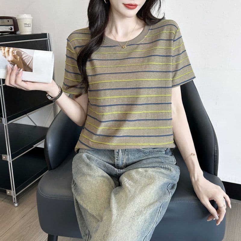 180 그램 65 면 35 폴리에스터 2026 여름 새로운 한국 스타일 반팔 티셔츠 여성 디자인 센스 상세 이미지 4