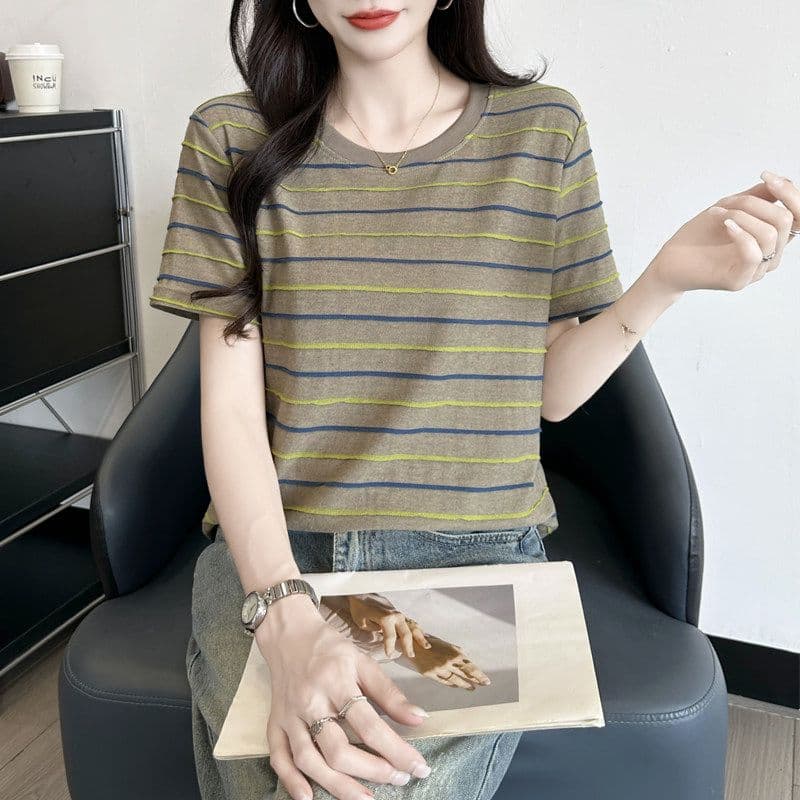 180 그램 65 면 35 폴리에스터 2026 여름 새로운 한국 스타일 반팔 티셔츠 여성 디자인 센스 상세 이미지 6
