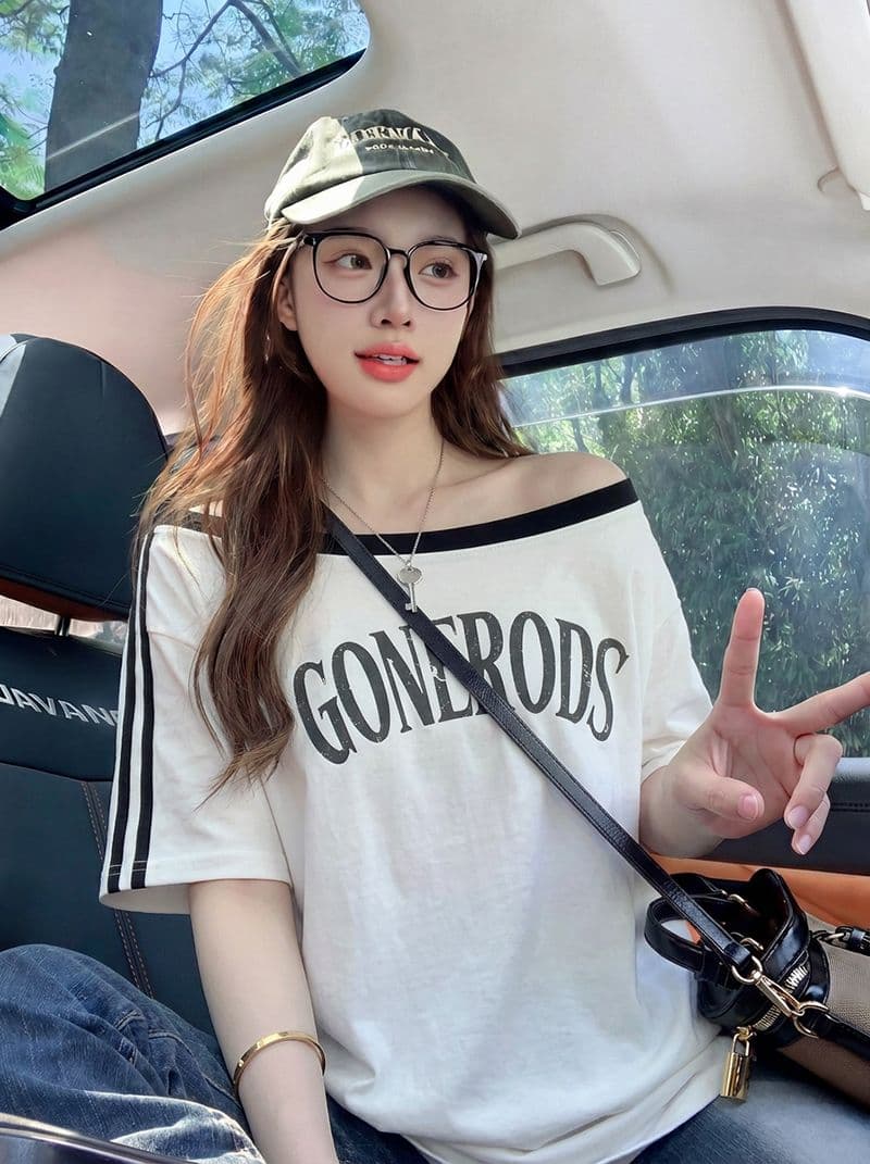 220 그램 순면 반팔 티셔츠 여성 의류 여름 새로운 루즈핏 한 부서 오프숄더 배색 비스듬한 칼라 맨위 상세 이미지 4