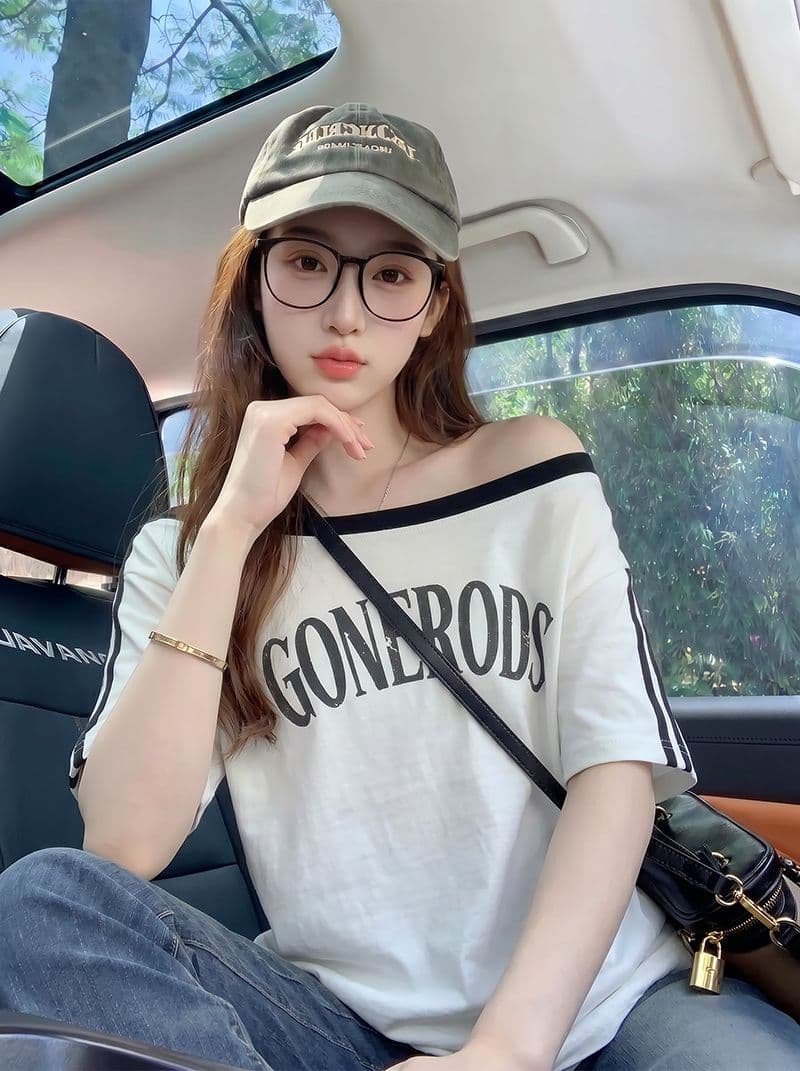 220 그램 순면 반팔 티셔츠 여성 의류 여름 새로운 루즈핏 한 부서 오프숄더 배색 비스듬한 칼라 맨위 상세 이미지 5